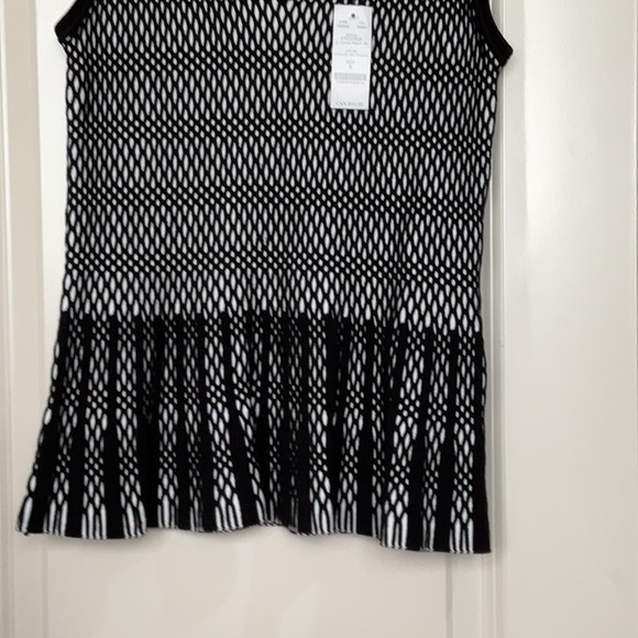 White House Black Market Black and White Tank Top - Picture 5 of 5